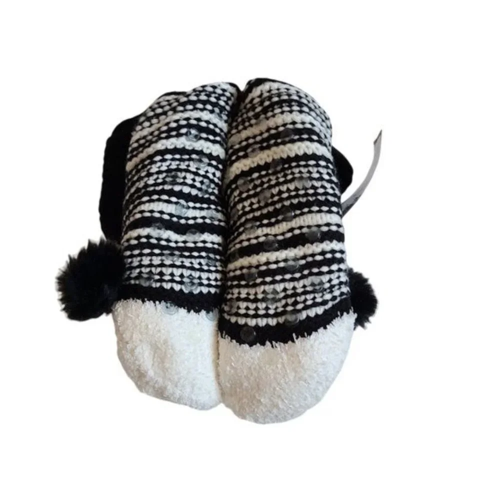 Mix on 6 Kids slippers One‎ size Panda Pom Pom